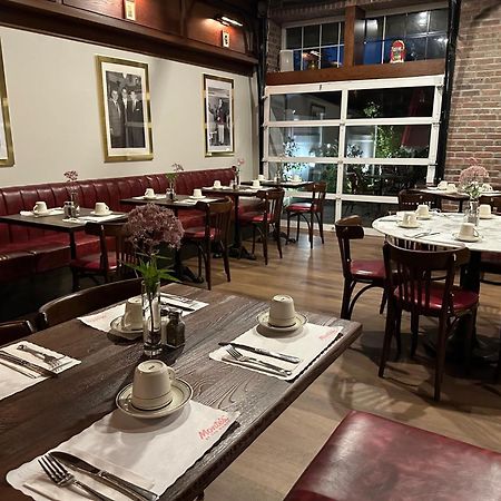 蒙托克庄园酒店 外观 照片 Interior of the restaurant